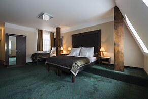 Hotel William