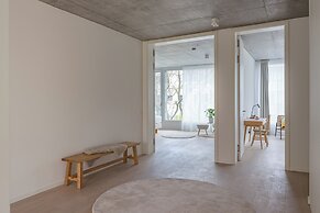 Carlotta Apartments