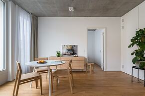 Carlotta Apartments