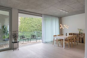 Carlotta Apartments