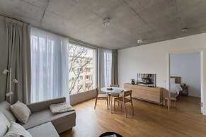 Carlotta Apartments