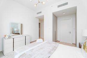 Nasma Holiday Homes - Breeze at Creek Beach