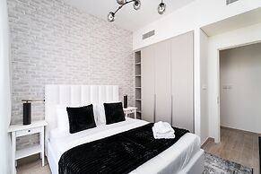 Nasma Holiday Homes - Breeze at Creek Beach