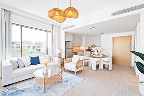 Nasma Holiday Homes - Breeze at Creek Beach