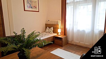 BlackSheep Budapest Smart Rooms