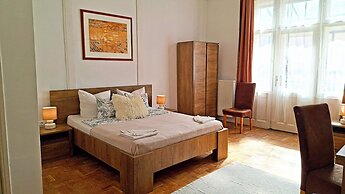 BlackSheep Budapest Smart Rooms
