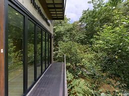 The Stream House at Mae Kampong