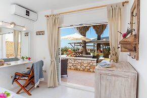 Costa Avithos