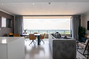 Sandton Smart Apartment Seventeen