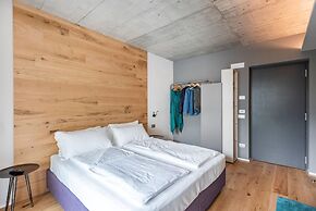 Oleeva Garda Living Adults Only