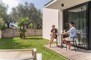 Oleeva Garda Living Adults Only