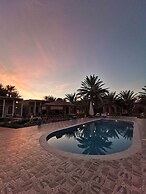 Oasis Tilogui