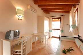 Residence with pool in Vignola Mare