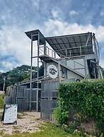 Pupa House