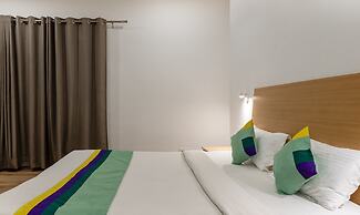 Treebo Treetops Inn - Anna Nagar