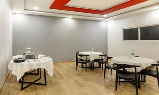 Treebo Treetops Inn - Anna Nagar