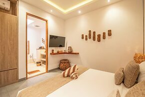Luxury 4BR Haven, Steps to Canggu's Beach Elegance