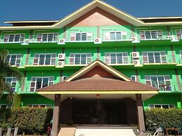 Saensukkho Green Hotel & Resort