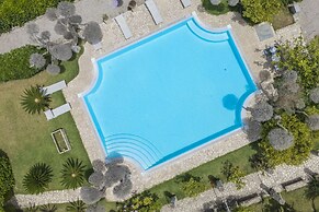 Villa Lisa with huge Pool and Garden