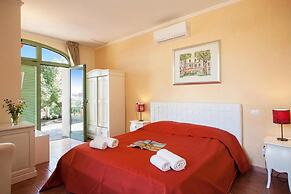 Villa Gaia with pool