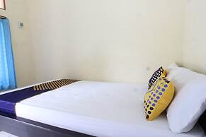 OYO Life 93155 Wisma Sarah
