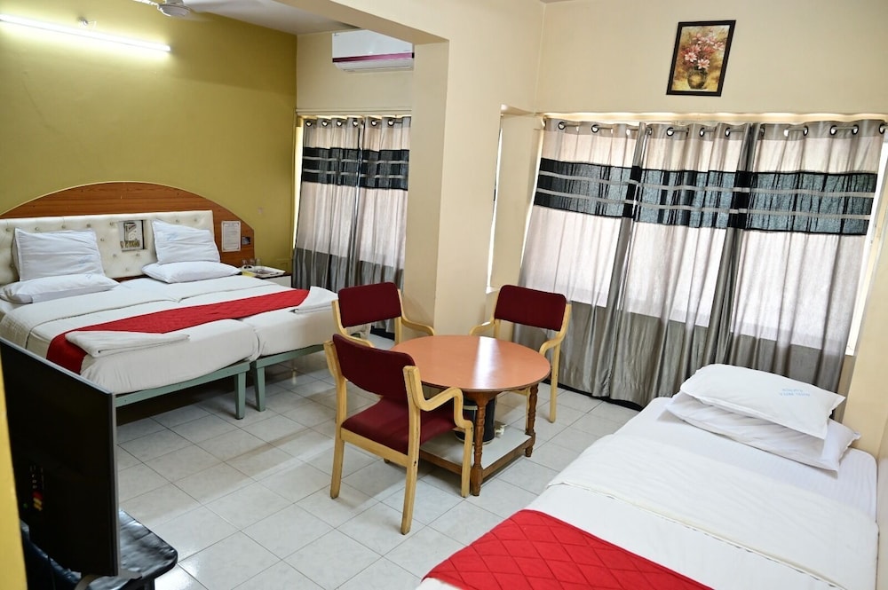Hotel Priya