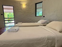 Khao Yai Lake Hill Resort