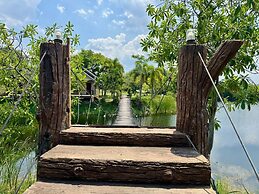 Khao Yai Lake Hill Resort