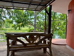 Khao Yai Lake Hill Resort