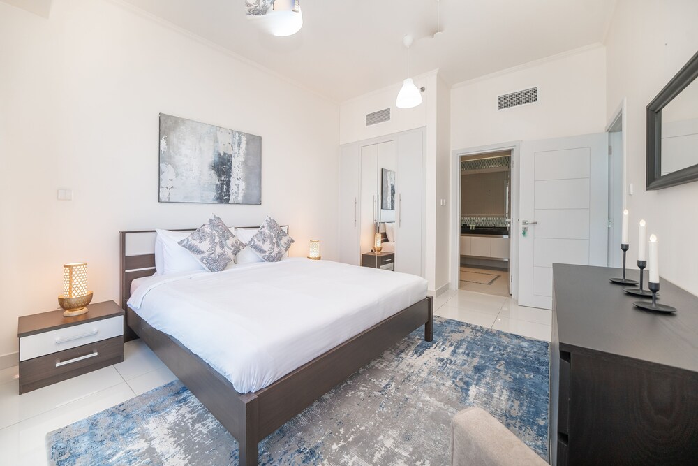 Exquisite 1BR Haven Partial Sea View