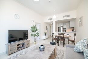 Exquisite 1BR Haven Partial Sea View