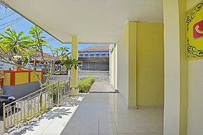 OYO Life 90675 Ld Residence