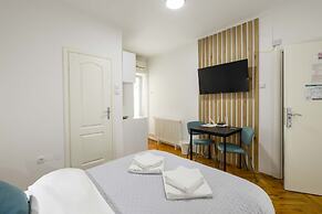 Old Town Rooms
