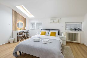 Old Town Rooms