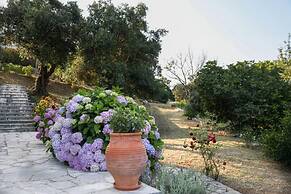 Sinies Stone Cottage - NE Corfu