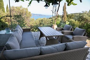 Sinies Stone Cottage - NE Corfu