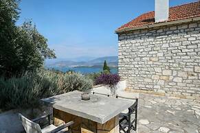 Sinies Stone Cottage - NE Corfu