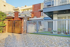 Homefort Stays, Millennium City Centre Gurugram