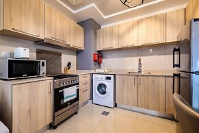 Tanin - Sleek Studio in AG Tower with Canal Views