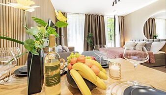Seaside Garden Apartments & Wellness