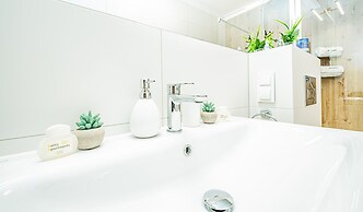 Seaside Garden Apartments & Wellness