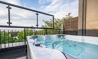 Seaside Garden Apartments & Wellness