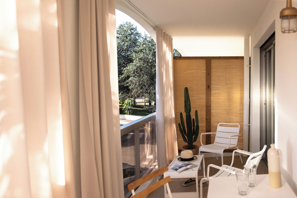 MOB Hotel Cannes