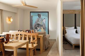 MOB Hotel Cannes