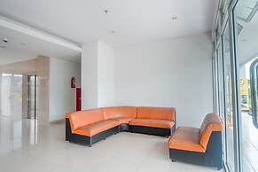OYO Life 2837 Apartment Dramaga Tower