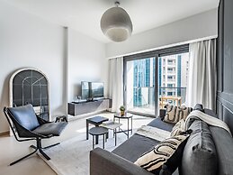 The Elevated Abode 1BHK Apt in Downtown