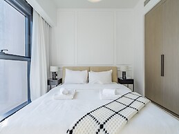 The Elevated Abode 1BHK Apt in Downtown