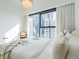 The Elevated Abode 1BHK Apt in Downtown