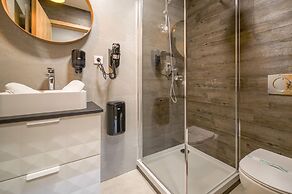 Svarog Unique Apartment by CHORS