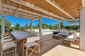 3646 Casal 800 by Perle di Puglia